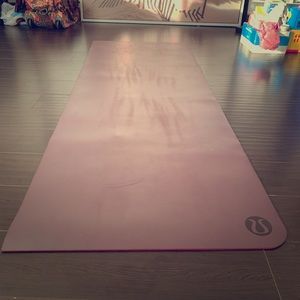 Lululemon yoga mat